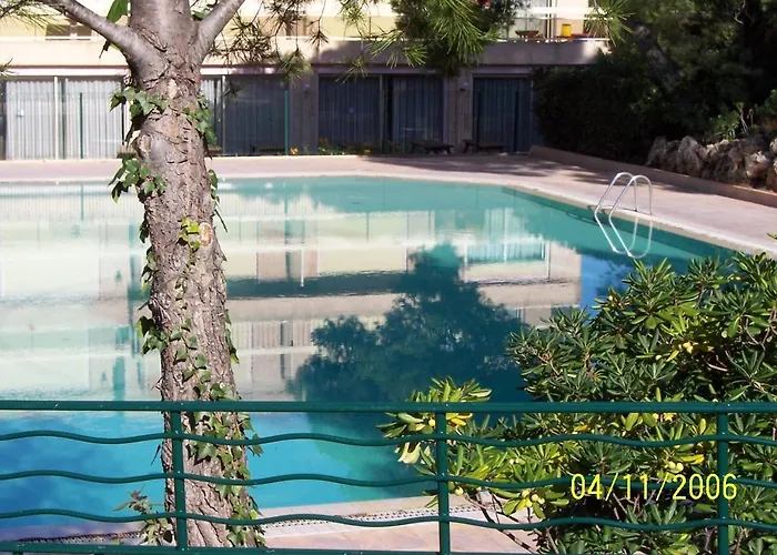 T2 Saint-raphael * Saint-Raphaël